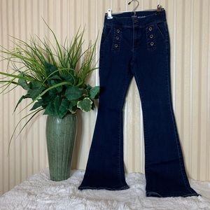 SOHO HIGH WAISTED. FLARE JEANS